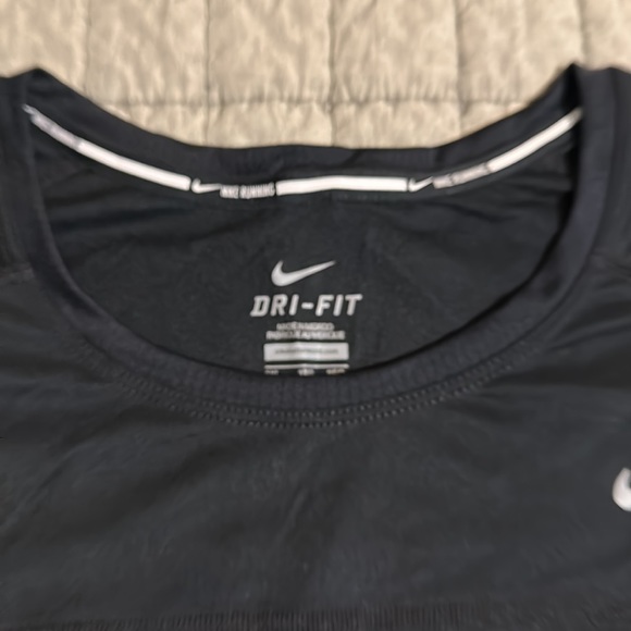 Nike running black women’s dri fit t-shirt XXXL - Picture 2 of 7